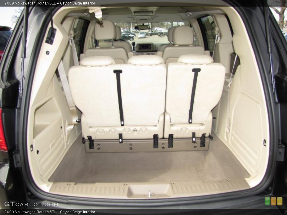 Ceylon Beige Interior Trunk for the 2009 Volkswagen Routan SEL #45892377
