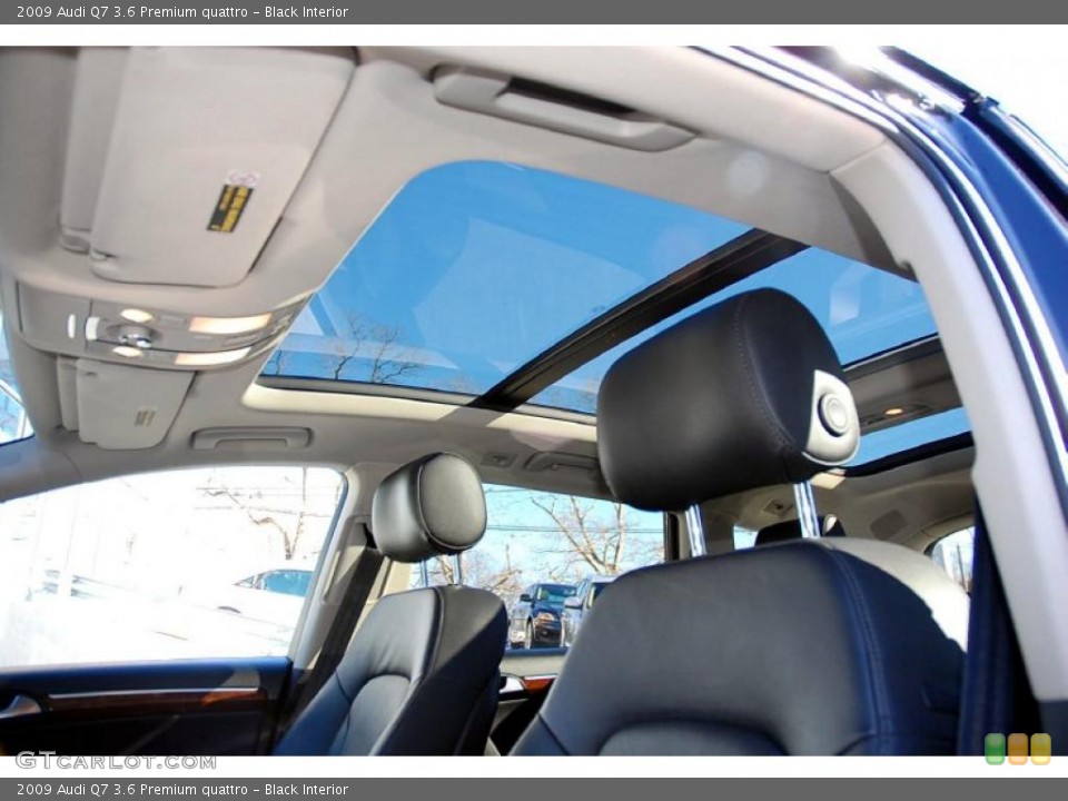 Black Interior Sunroof for the 2009 Audi Q7 3.6 Premium quattro #45893912