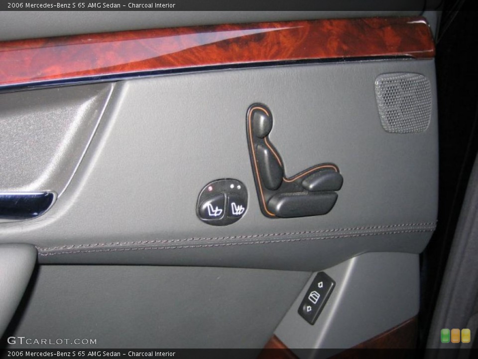 Charcoal Interior Controls for the 2006 Mercedes-Benz S 65 AMG Sedan #45895026