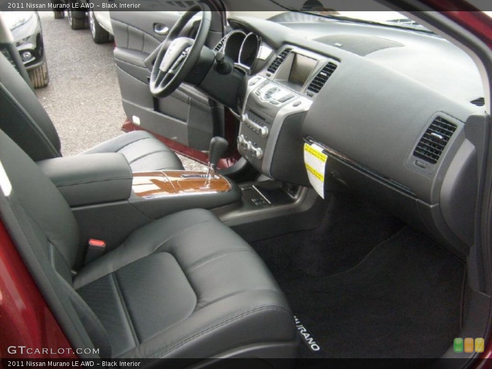 Black Interior Photo for the 2011 Nissan Murano LE AWD #45905660