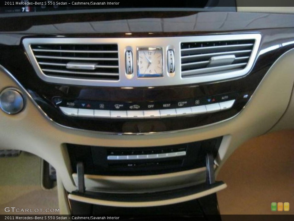 Cashmere/Savanah Interior Controls for the 2011 Mercedes-Benz S 550 Sedan #45905888