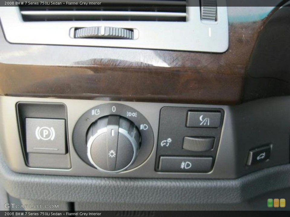 Flannel Grey Interior Controls for the 2008 BMW 7 Series 750Li Sedan #45906350