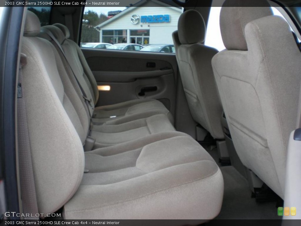 Neutral 2003 GMC Sierra 2500HD Interiors