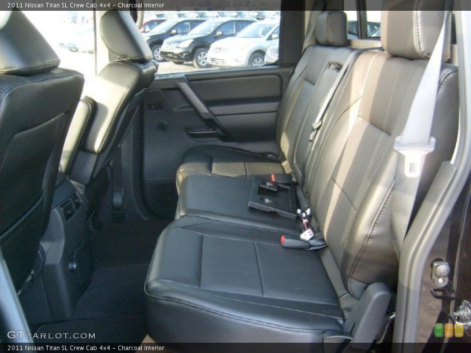 Charcoal Interior Photo for the 2011 Nissan Titan SL Crew Cab 4x4 #45927136