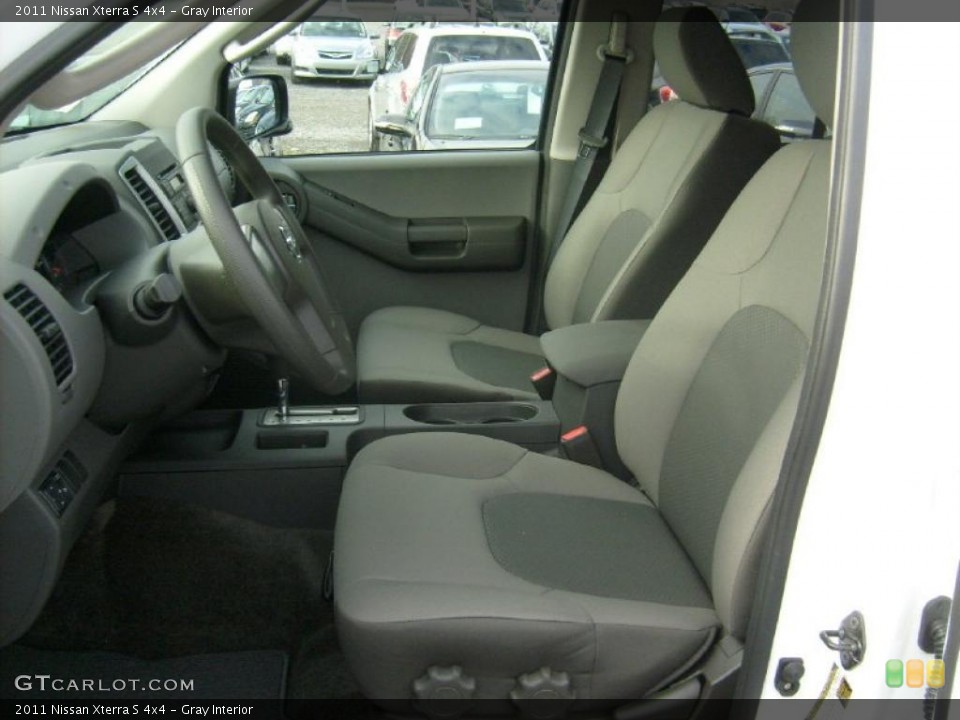 Gray Interior Photo for the 2011 Nissan Xterra S 4x4 #45928576