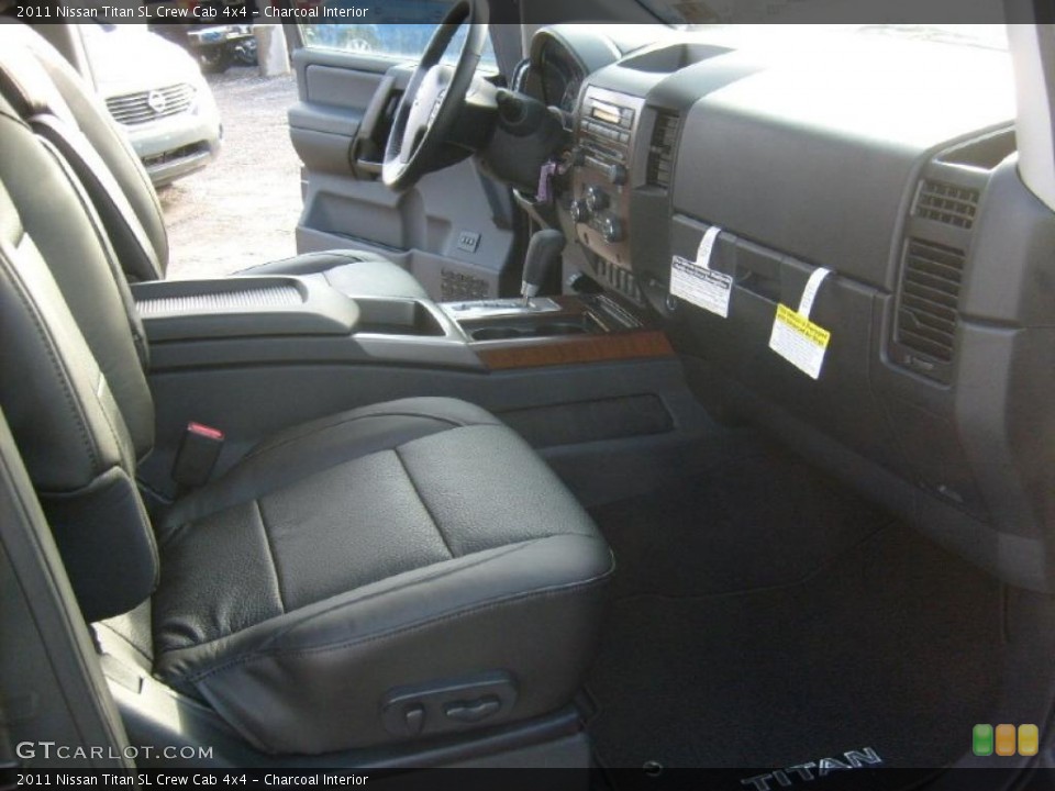 Charcoal Interior Photo for the 2011 Nissan Titan SL Crew Cab 4x4 #45928603