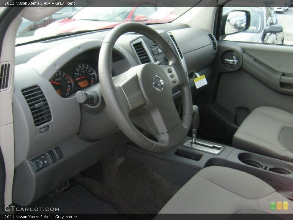 Gray Interior Photo for the 2011 Nissan Xterra S 4x4 #45928651