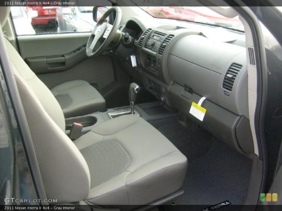 Gray Interior Photo for the 2011 Nissan Xterra X 4x4 #45928744