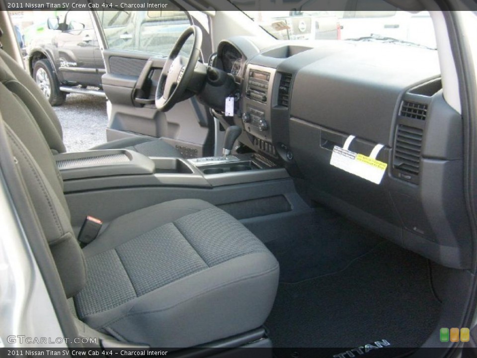 Charcoal Interior Photo for the 2011 Nissan Titan SV Crew Cab 4x4 #45929323