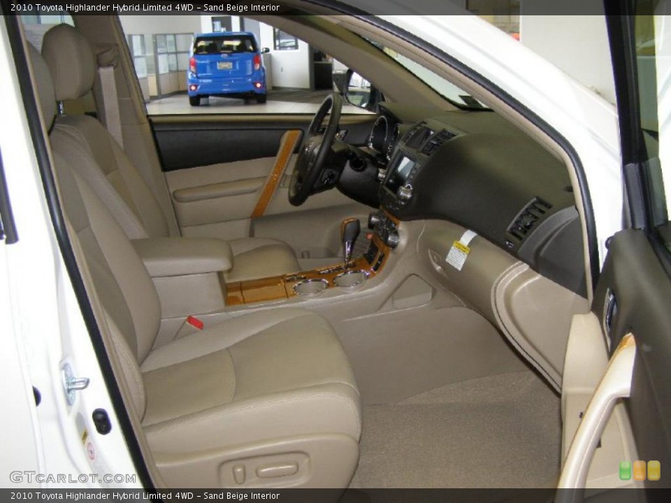 Sand Beige Interior Photo for the 2010 Toyota Highlander Hybrid Limited 4WD #45936195