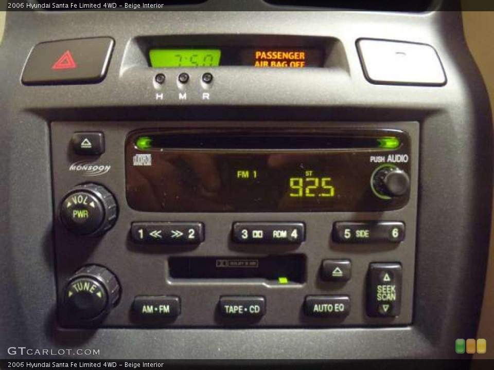 Beige Interior Controls for the 2006 Hyundai Santa Fe Limited 4WD #45944274