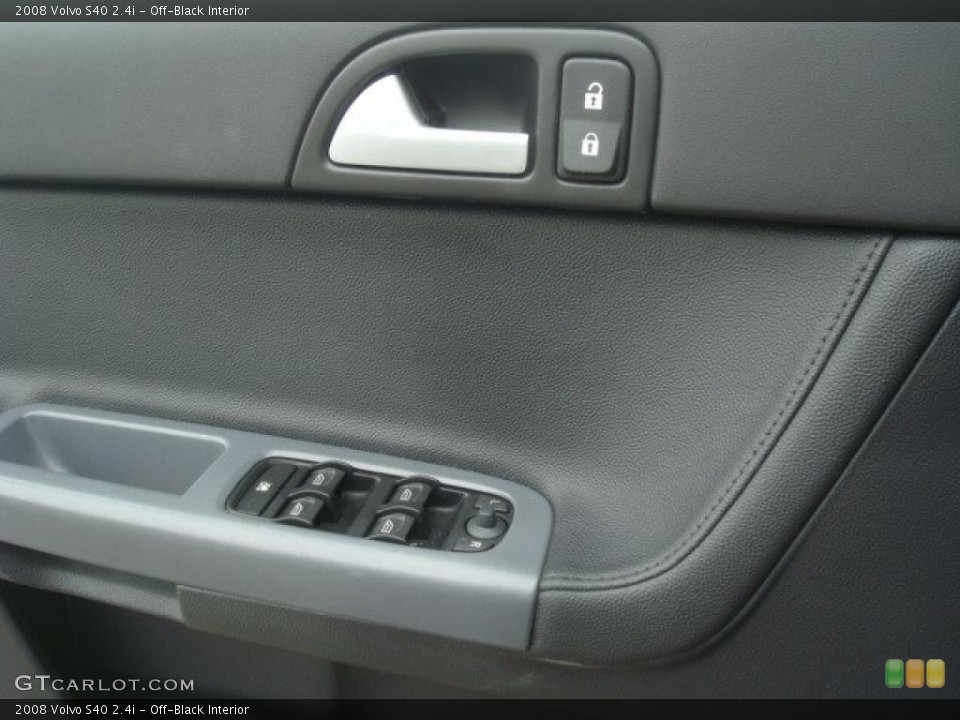 Off-Black Interior Controls for the 2008 Volvo S40 2.4i #45950064