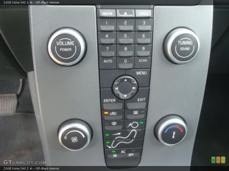 Off-Black Interior Controls for the 2008 Volvo S40 2.4i #45950094