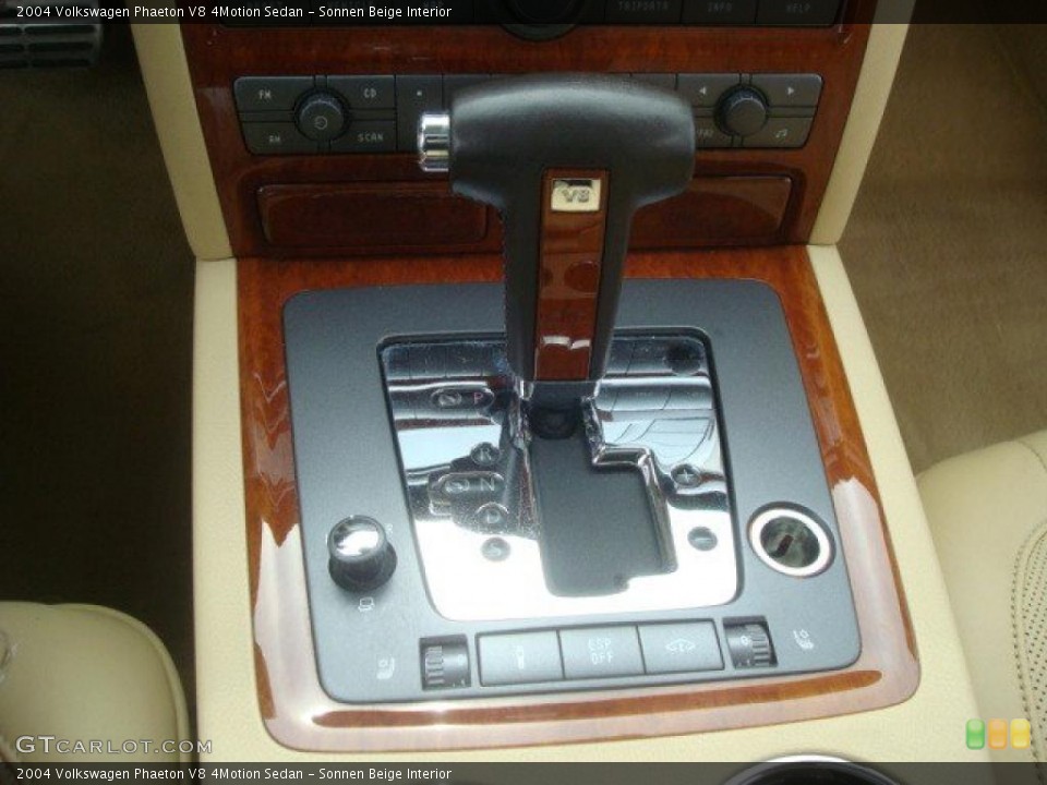 Sonnen Beige Interior Transmission for the 2004 Volkswagen Phaeton V8 4Motion Sedan #45951546