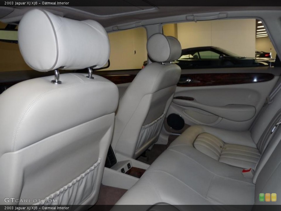Oatmeal Interior Photo for the 2003 Jaguar XJ XJ8 #45954017