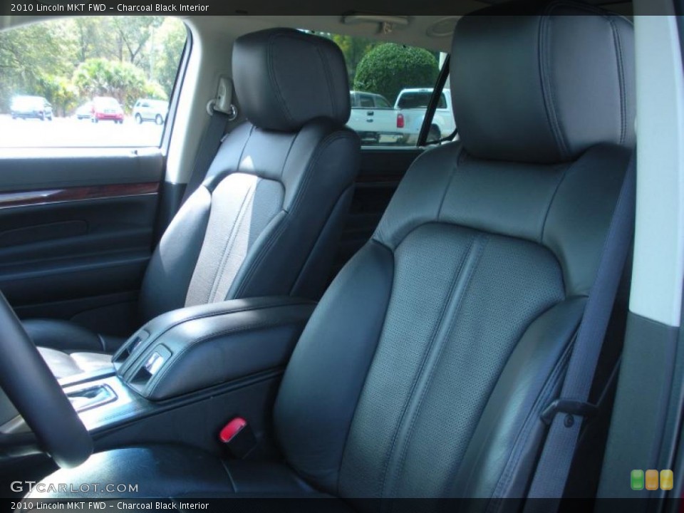 Charcoal Black Interior Photo for the 2010 Lincoln MKT FWD #45956600