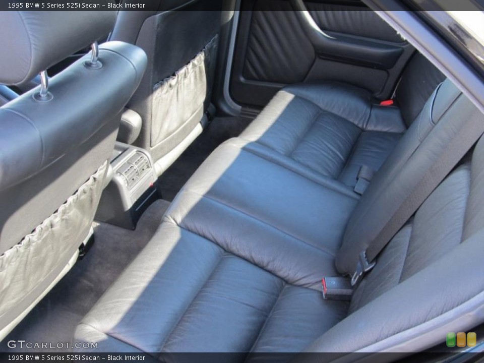 Black Interior Photo for the 1995 BMW 5 Series 525i Sedan #45957128