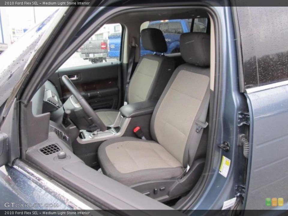 Medium Light Stone Interior Photo for the 2010 Ford Flex SEL #45962438