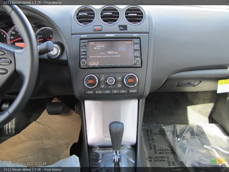 Frost Interior Controls for the 2011 Nissan Altima 3.5 SR #45969083