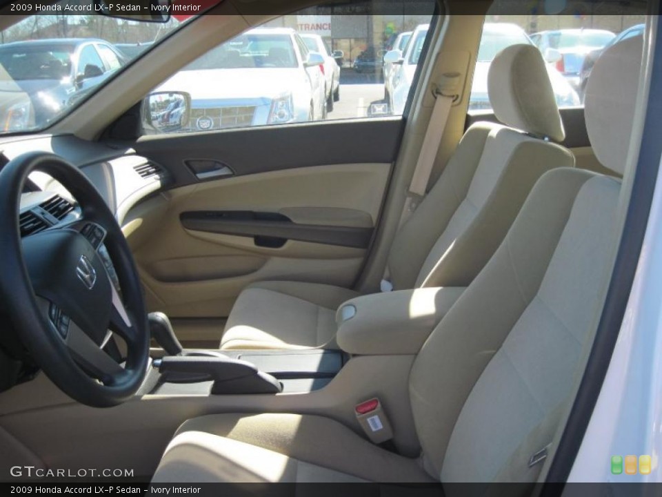 Ivory Interior Photo for the 2009 Honda Accord LX-P Sedan #45975278