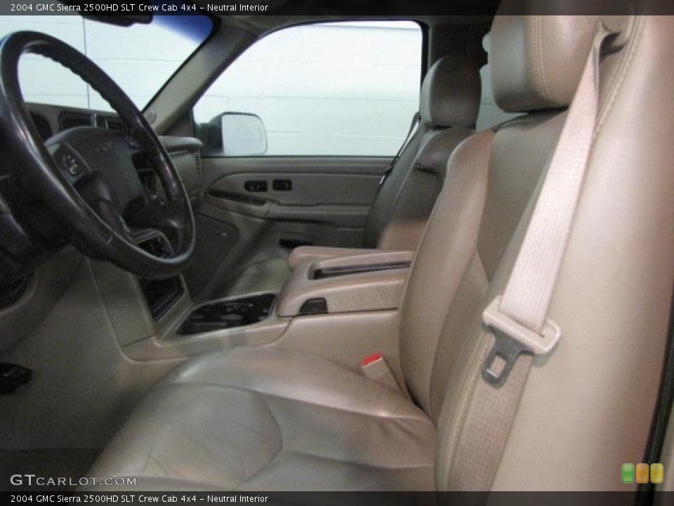 Neutral Interior Photo for the 2004 GMC Sierra 2500HD SLT Crew Cab 4x4 #45980255