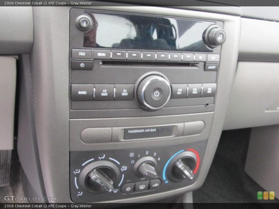 Gray Interior Controls for the 2009 Chevrolet Cobalt LS XFE Coupe #45993304