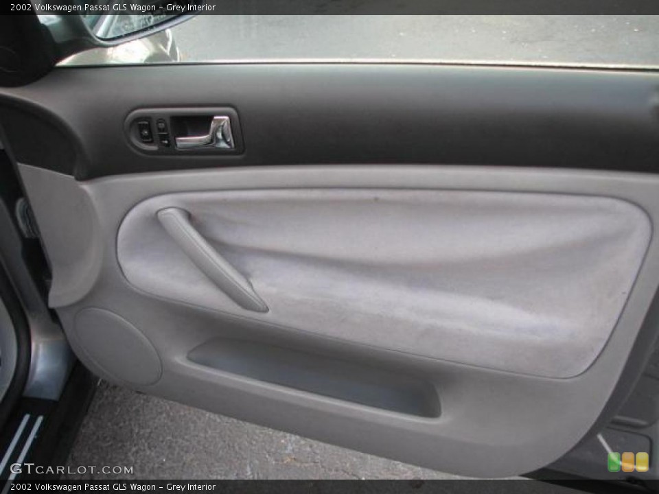 Grey Interior Door Panel for the 2002 Volkswagen Passat GLS Wagon #45994655