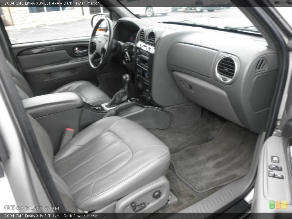 Dark Pewter Interior Dashboard for the 2004 GMC Envoy XUV SLT 4x4 #45997991