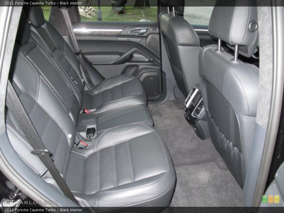 Black Interior Photo for the 2011 Porsche Cayenne Turbo #46004440