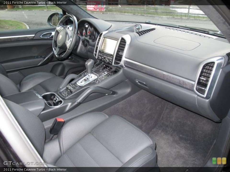 Black Interior Dashboard for the 2011 Porsche Cayenne Turbo #46004452