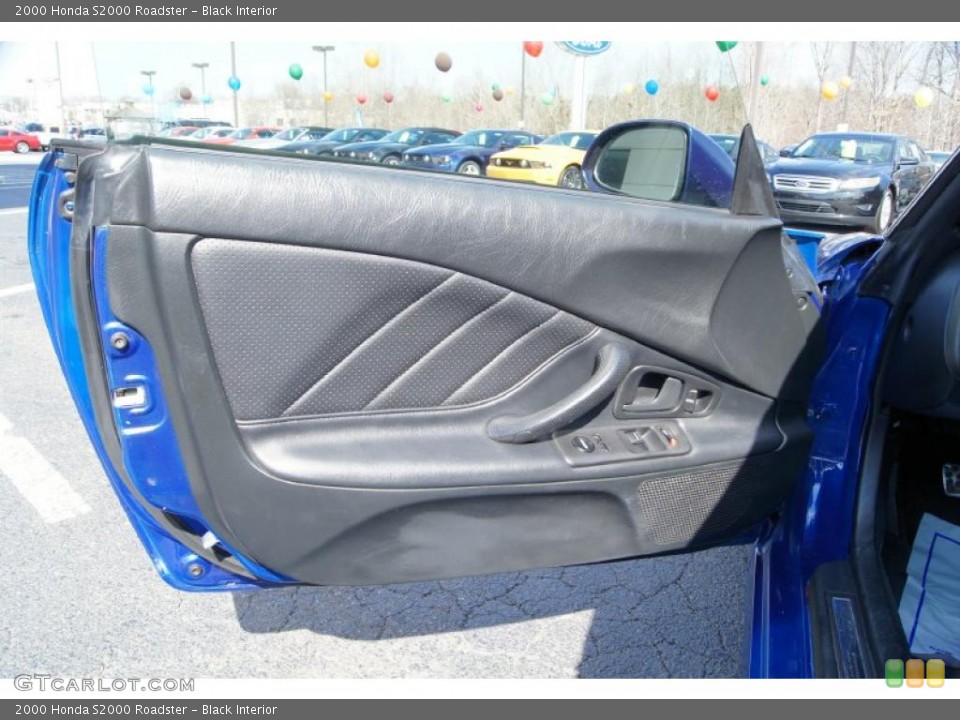 Black Interior Door Panel for the 2000 Honda S2000 Roadster #46007576
