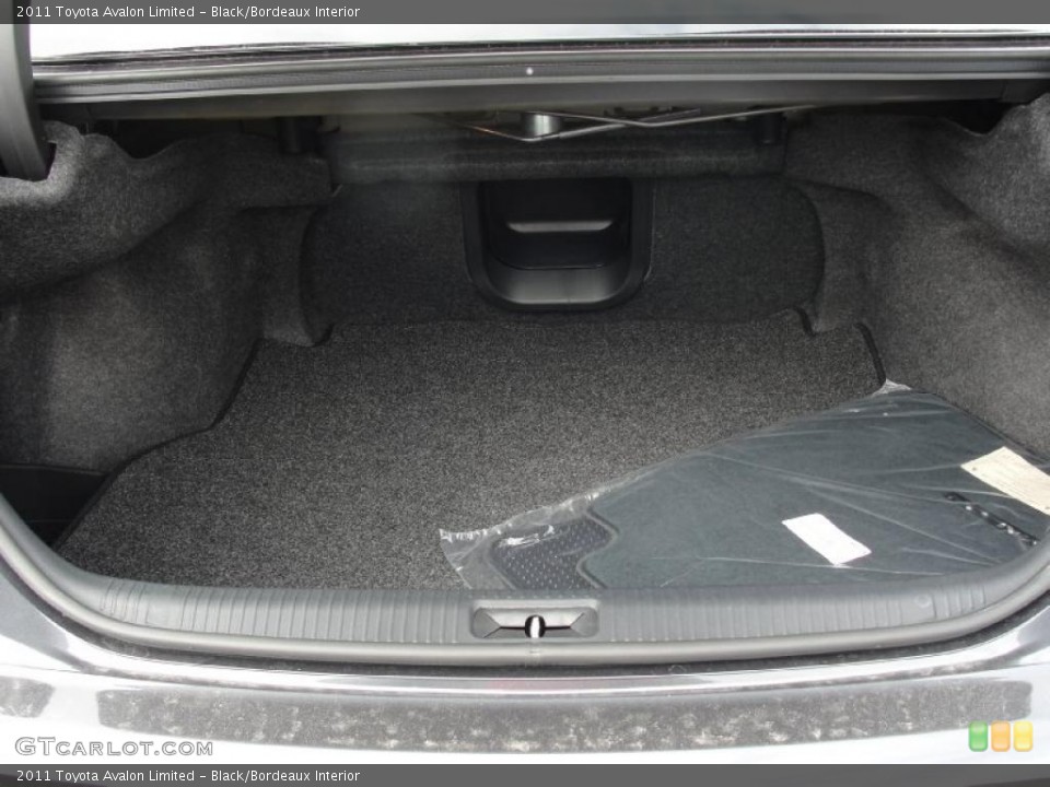 Black/Bordeaux Interior Trunk for the 2011 Toyota Avalon Limited #46009427