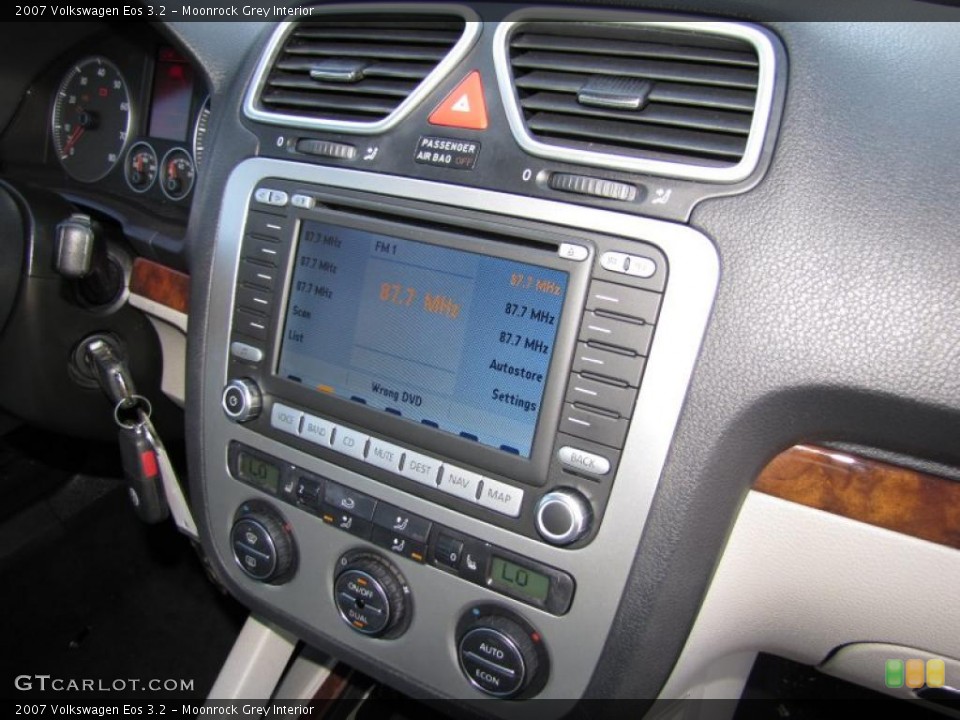Moonrock Grey Interior Controls for the 2007 Volkswagen Eos 3.2 #46011718