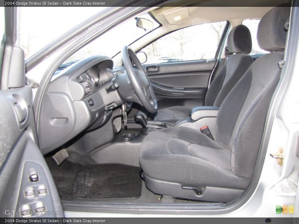 Dark Slate Gray Interior Photo for the 2004 Dodge Stratus SE Sedan #46011808