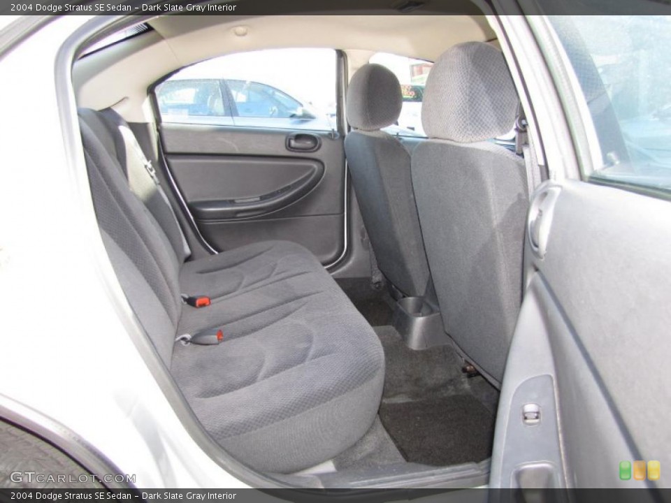 Dark Slate Gray Interior Photo for the 2004 Dodge Stratus SE Sedan #46011814