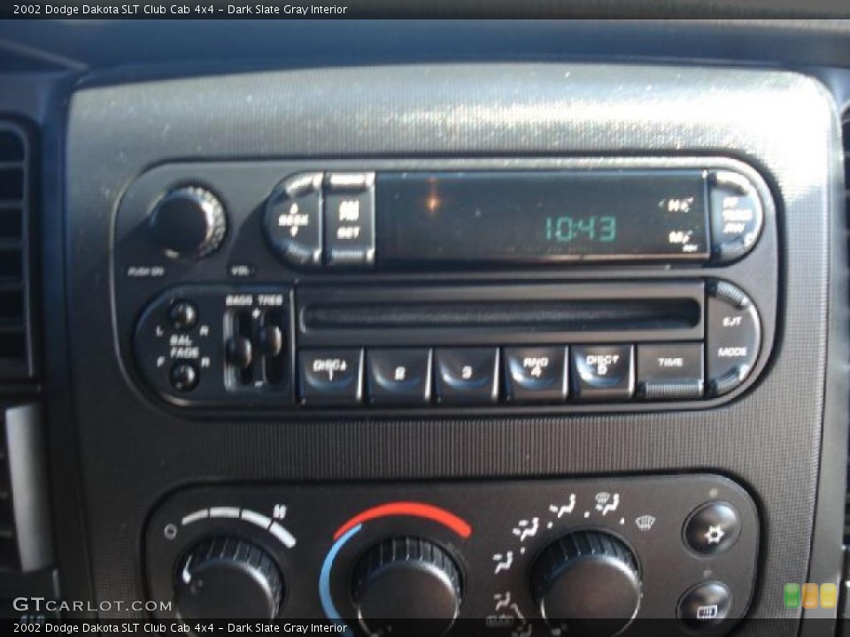 Dark Slate Gray Interior Controls for the 2002 Dodge Dakota SLT Club Cab 4x4 #46017565