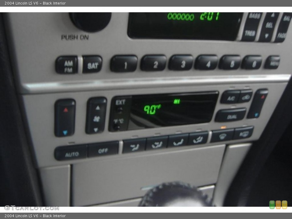 Black Interior Controls for the 2004 Lincoln LS V6 #46021261