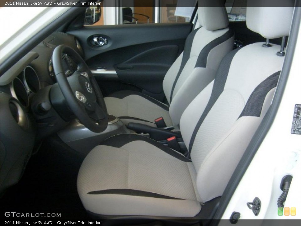 Gray/Silver Trim Interior Photo for the 2011 Nissan Juke SV AWD #46022929