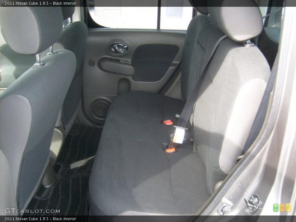 Black Interior Photo for the 2011 Nissan Cube 1.8 S #46022962