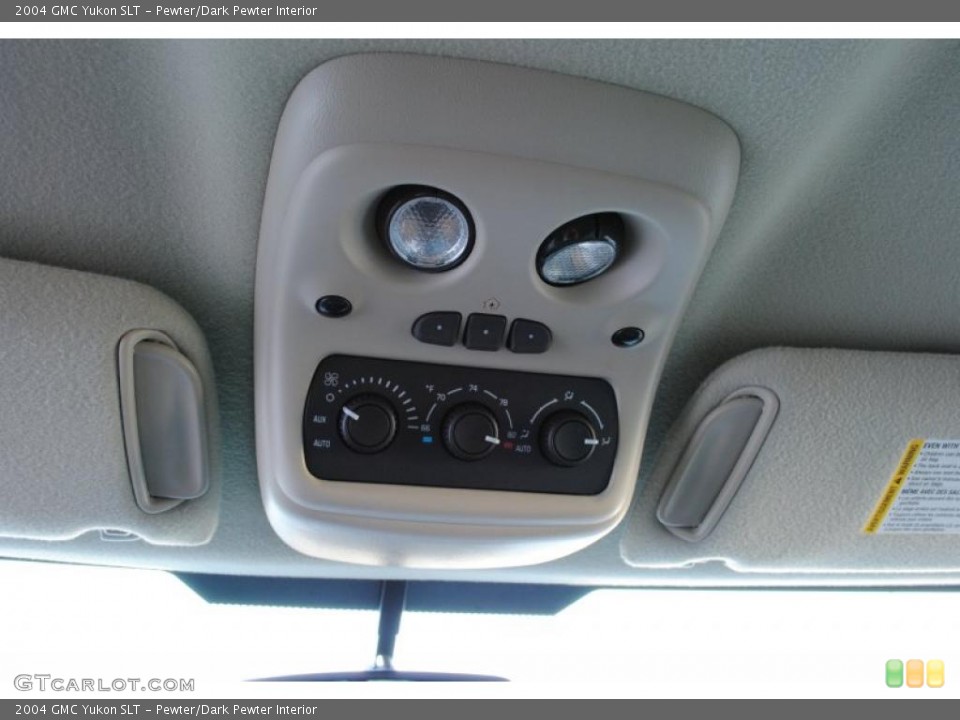 Pewter/Dark Pewter Interior Controls for the 2004 GMC Yukon SLT #46025389
