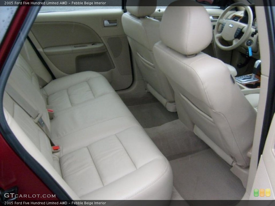 Pebble Beige Interior Photo for the 2005 Ford Five Hundred Limited AWD #46027075