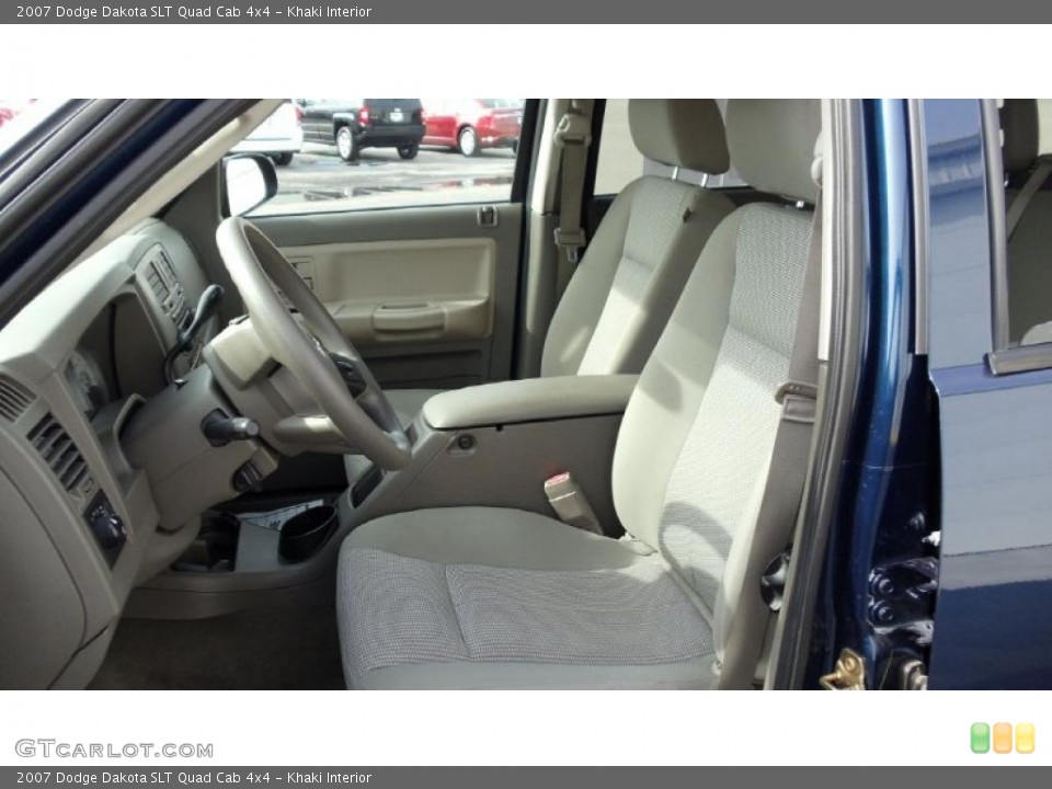 Khaki Interior Photo for the 2007 Dodge Dakota SLT Quad Cab 4x4 #46029160