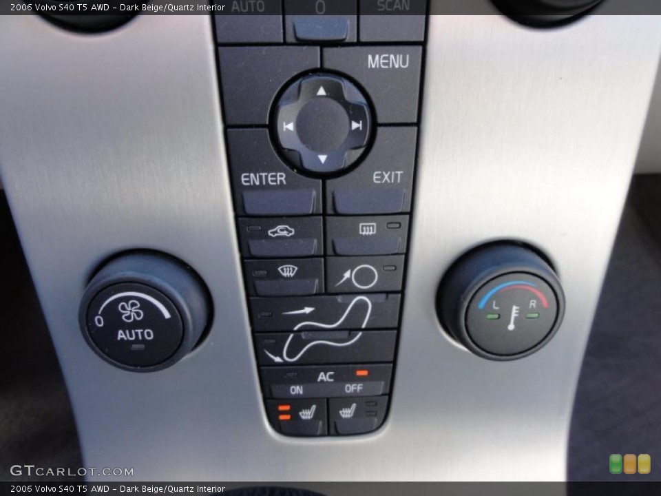 Dark Beige/Quartz Interior Controls for the 2006 Volvo S40 T5 AWD #46032831