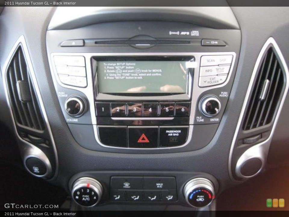 Black Interior Controls for the 2011 Hyundai Tucson GL #46033671