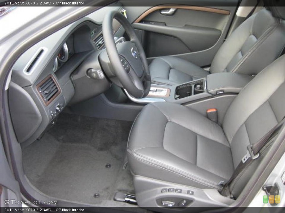 Off Black Interior Photo for the 2011 Volvo XC70 3.2 AWD #46034214