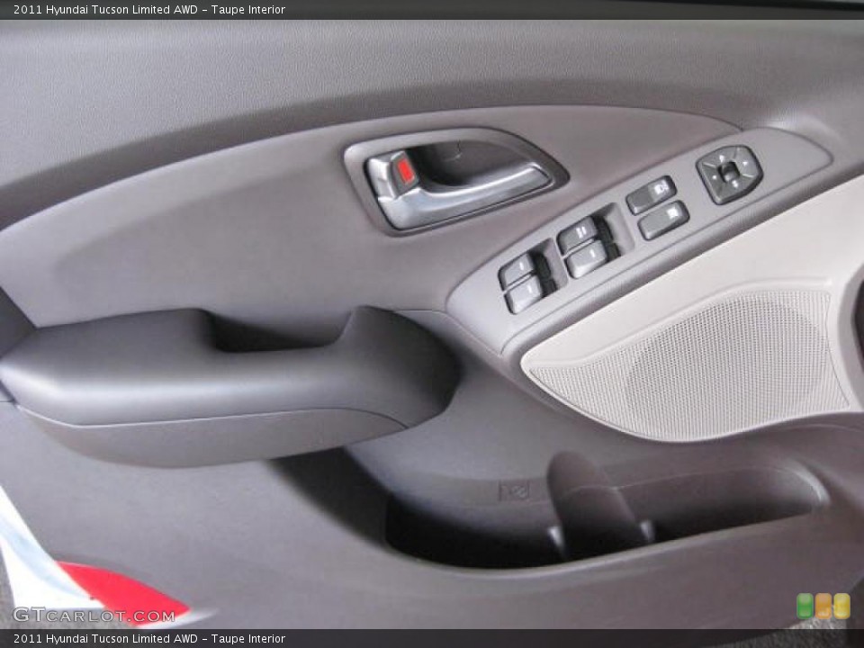 Taupe Interior Controls for the 2011 Hyundai Tucson Limited AWD #46034445