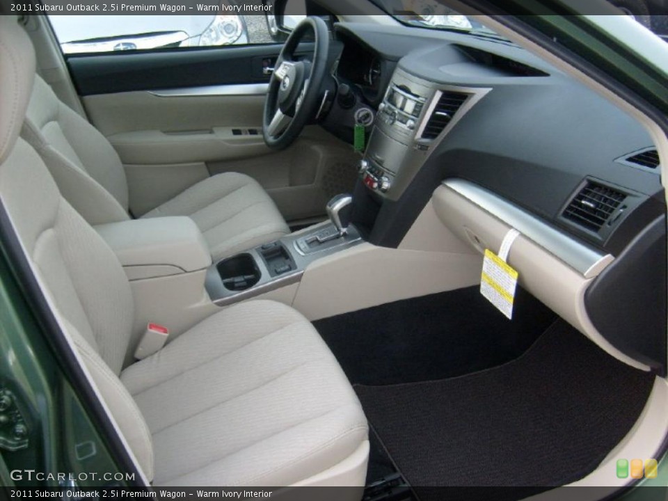 Warm Ivory Interior Photo for the 2011 Subaru Outback 2.5i Premium Wagon #46036857