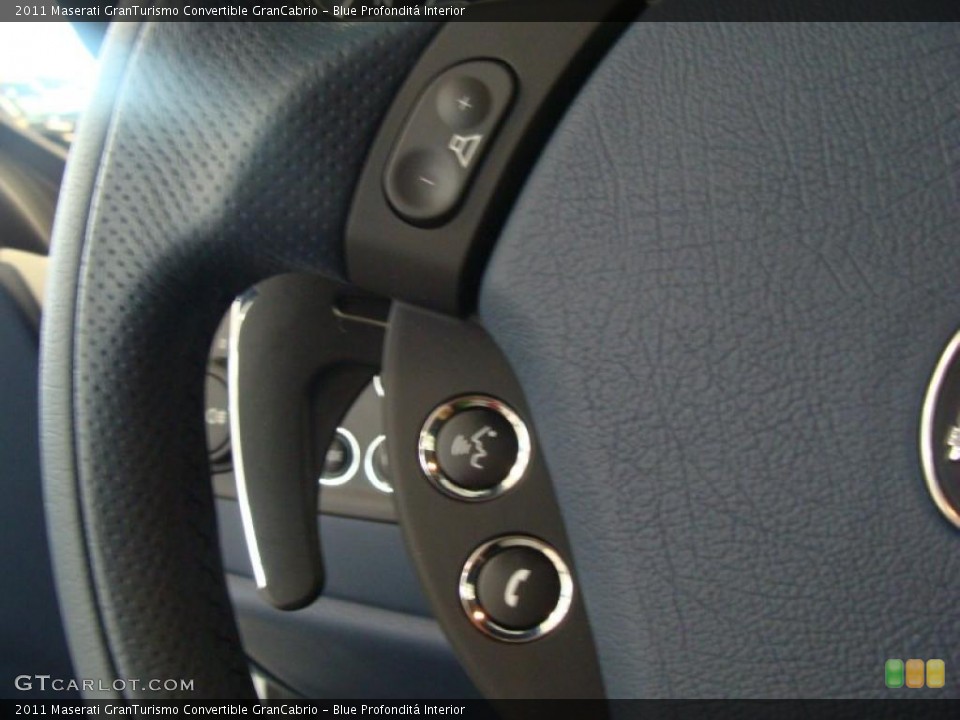Blue Profonditá Interior Controls for the 2011 Maserati GranTurismo Convertible GranCabrio #46042243