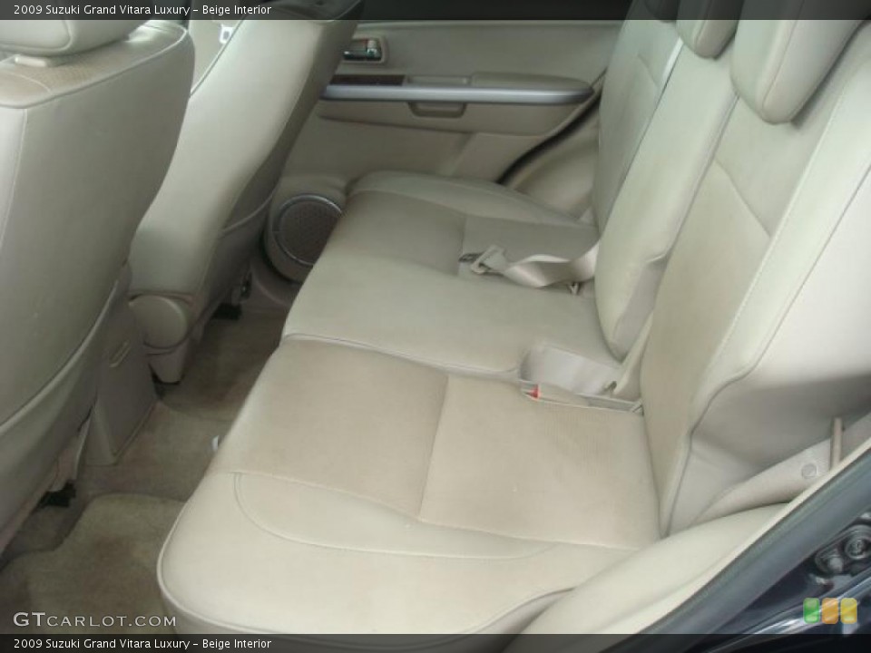 Beige Interior Photo for the 2009 Suzuki Grand Vitara Luxury #46043095