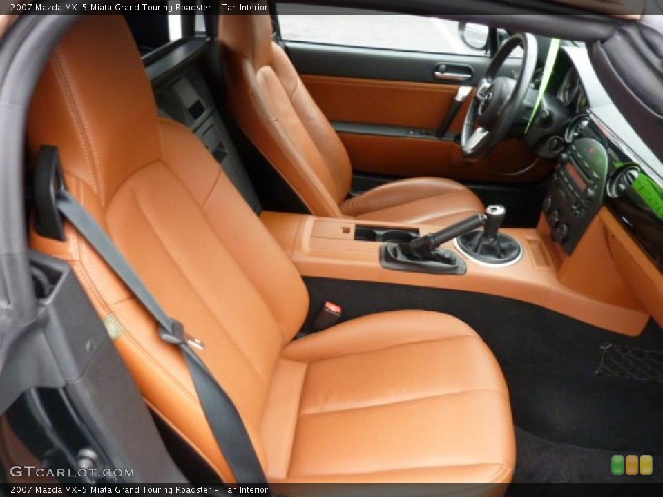 Tan Interior Photo for the 2007 Mazda MX-5 Miata Grand Touring Roadster #46043822